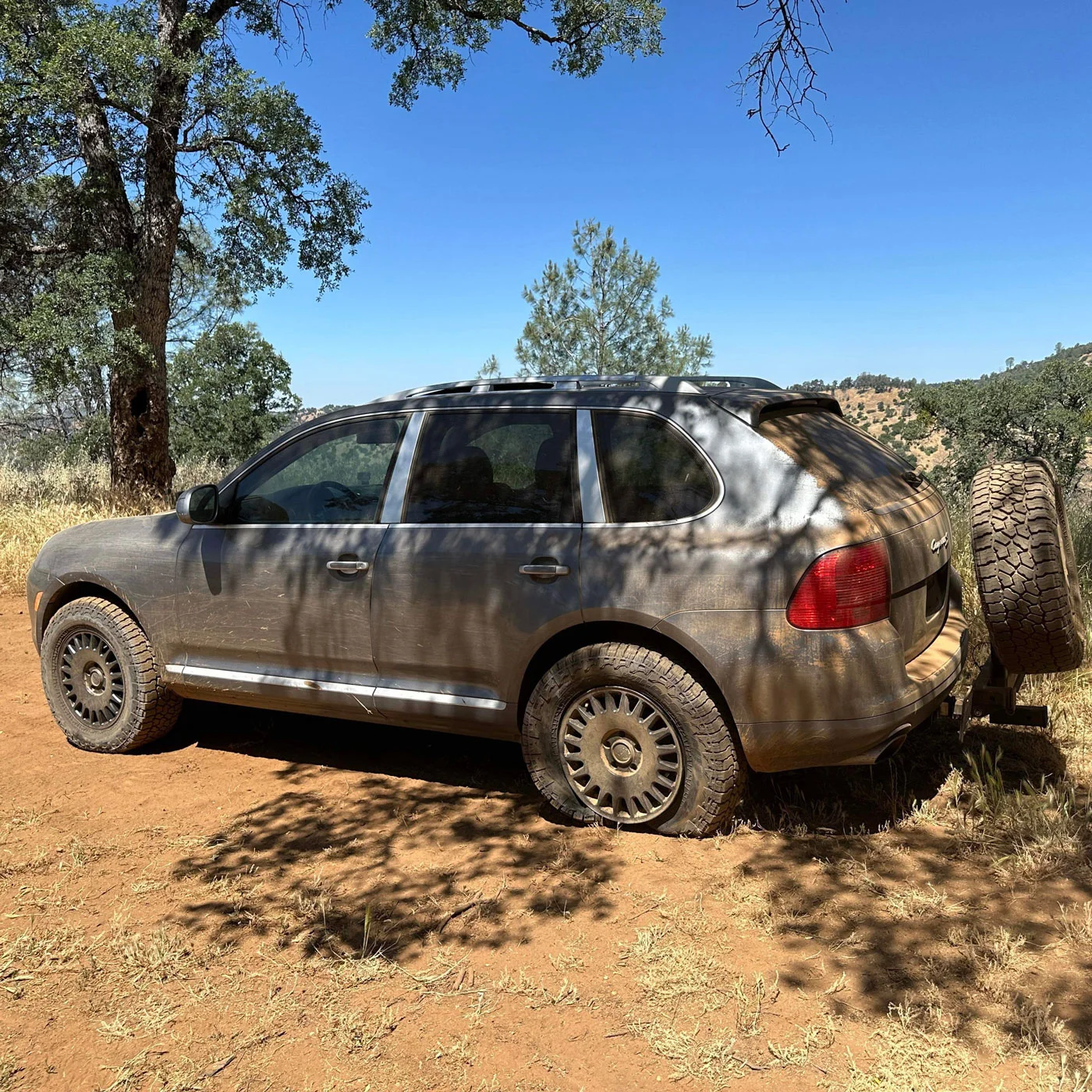 955 Cayenne S with flat tire.